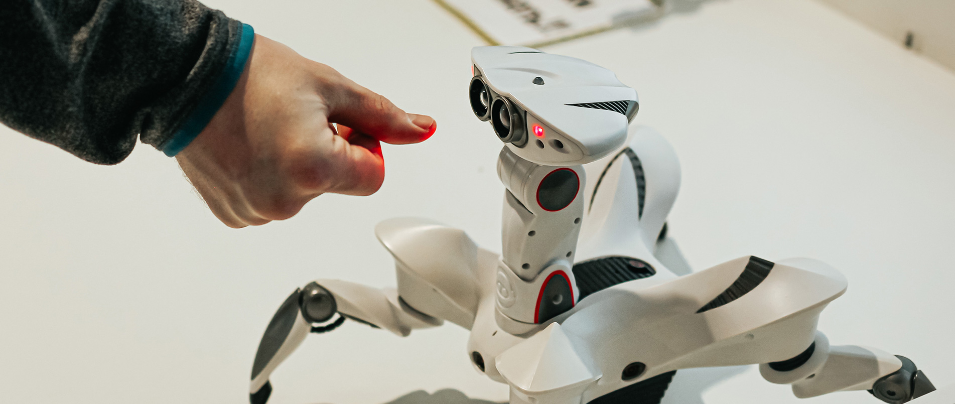 不朽情缘官方网站获AIoT新维奖两项大奖，以丰富的边缘计算产品驱动产业创新发展