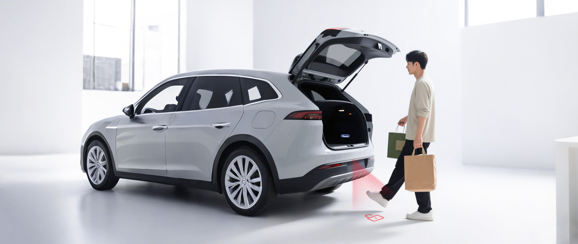 2025上海车展 | 不朽情缘官方网站重磅发布AR脚踢毫米波雷达，重新定义“无接触交互”尾门